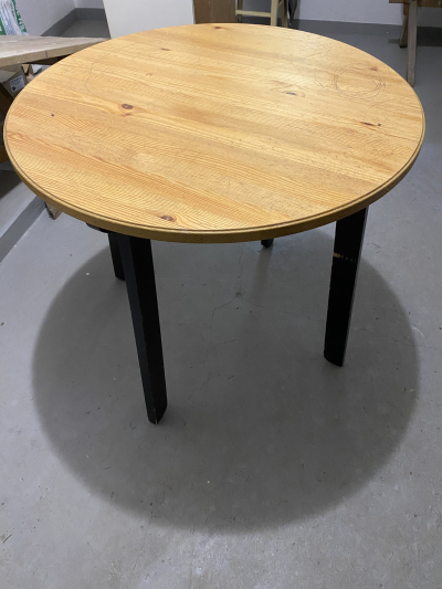 Stůl IKEA Gamlared
