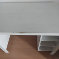 Psací stůl ikea