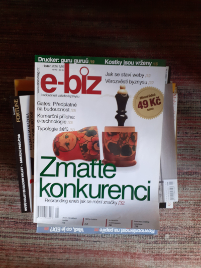 Zaniklý časopis E-biz a Biz - konvolut