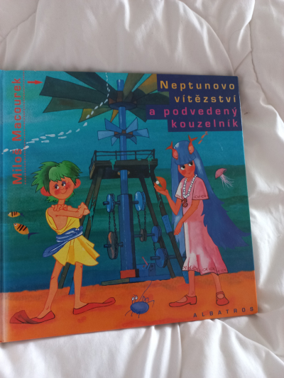 Kniha Neptunovo vítězství a podvedený kouzelník