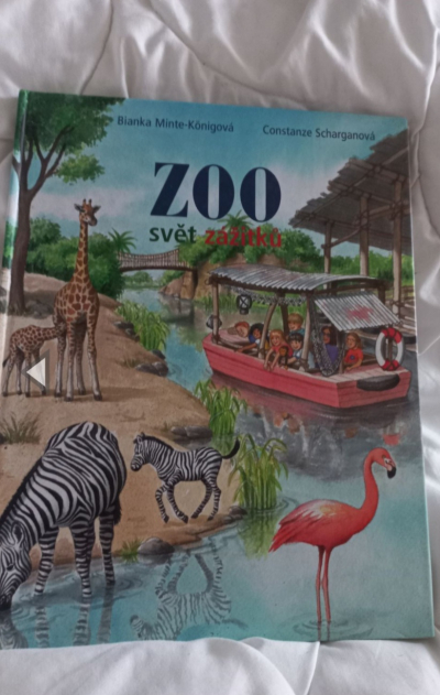 Kniha Zoo svět plno zážitků pěkná