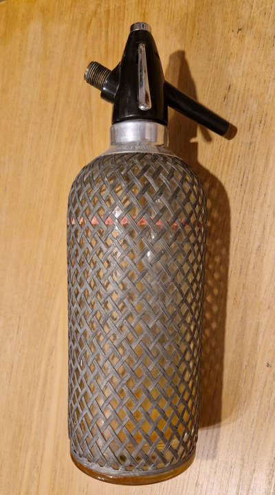 Sifonová lahev z roku 1927
