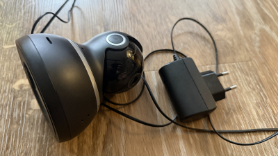 Kamera YI Dome 1080p + adapter