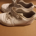 Bílé boty nike vel. 33.5