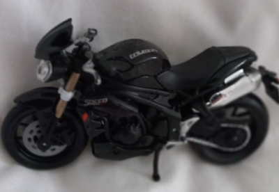 Černá motorka