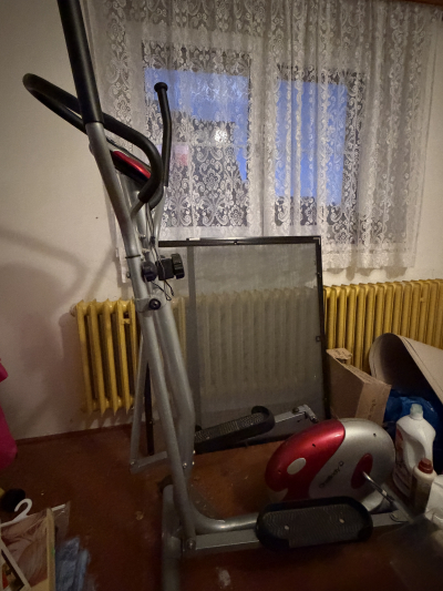Stepper cvičící přístroj