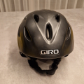 Lyžařská helma Giro