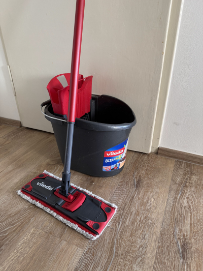 Daruji za odvoz mop Vileda Ultramax v dobrem stavu.