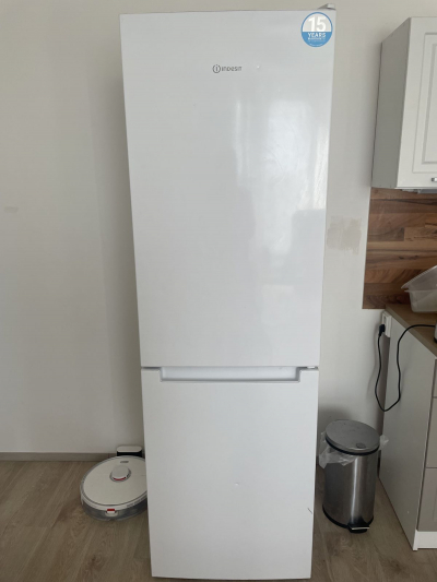Lednice Indesit