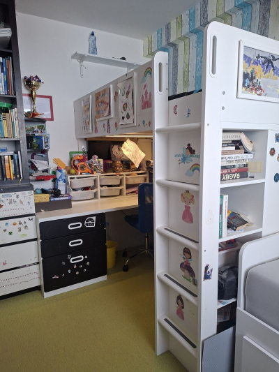 Palanda + psací stůl + skřín - IKEA - za demontáž a odvoz