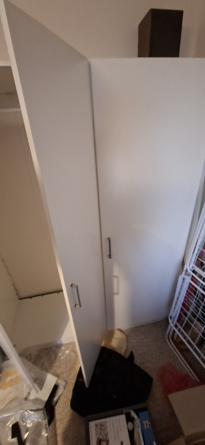 Skříň Ikea do dilny/náhradní díly