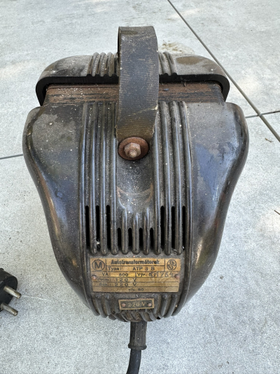 Transformátor 120 V (retro)
