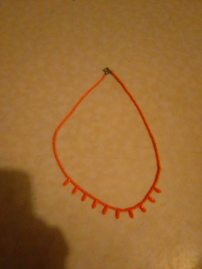 Oranžový náhrdelník z korálků