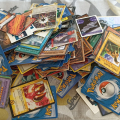 Sběratelské kartičky Pokémon a Yu-Gi-Oh