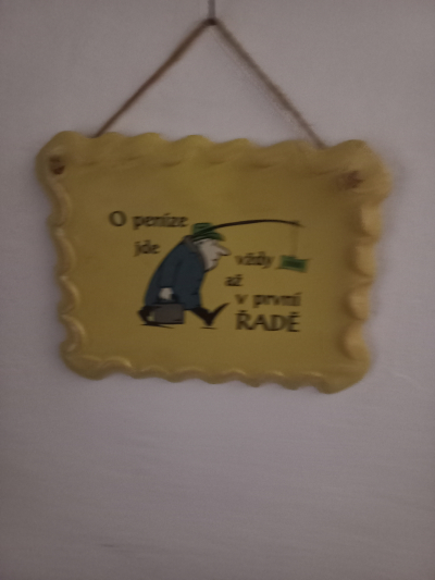 Žlutá cedulka s textem