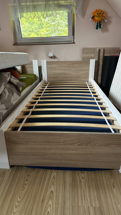 Nova postel i s matraci
