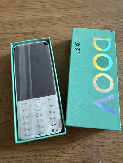 Smartphone s klávesnici