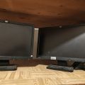 Různé monitory LCD 19