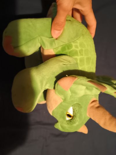 Plyšák dinosaurus