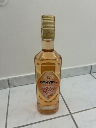 Gin (kolek neporušený)