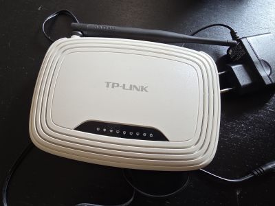 Wi-Fi router TP-Link TL-WR740N