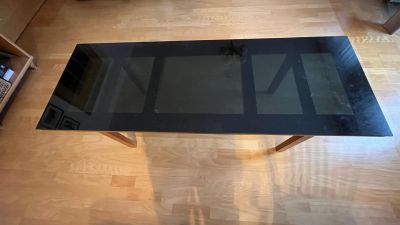 Konferenční stolek 140x50, výška 47cm