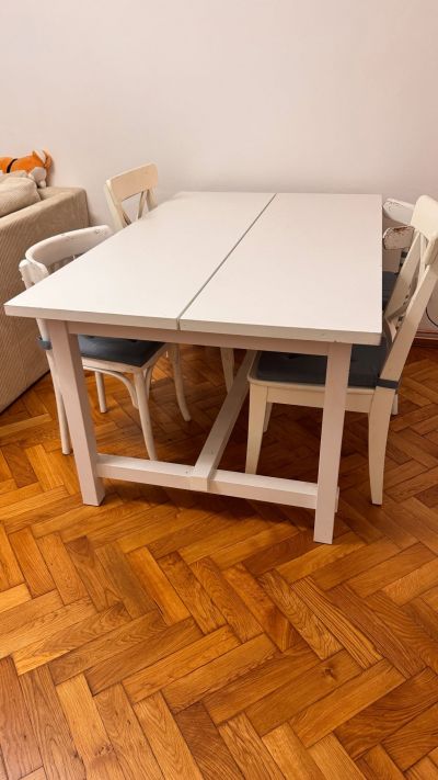 Rozkládací stůl IKEA