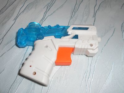 Pistolka bílá