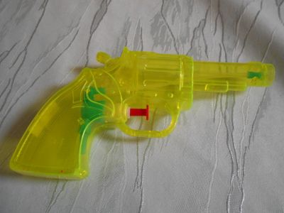 Pistolka žlutá