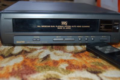 videopřehrávač+videokazety