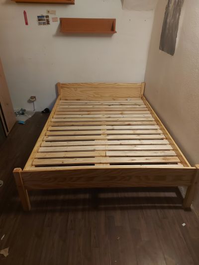 Daruji postel