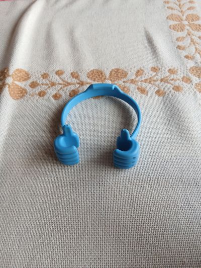 stojan na mobil menší