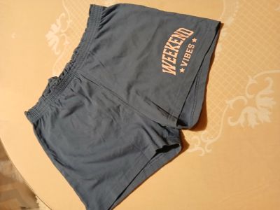 šortky weekend kolem 6