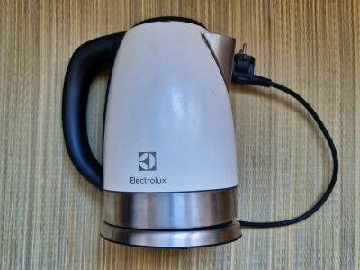 Rychlovarná konvice Electrolux