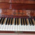 Pianino, klavír Petrof