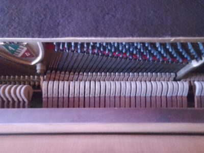 Pianino, klavír Petrof