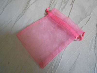 Malý dárkový růžový sáček
