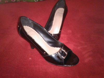 Lakované lodičky Baťa