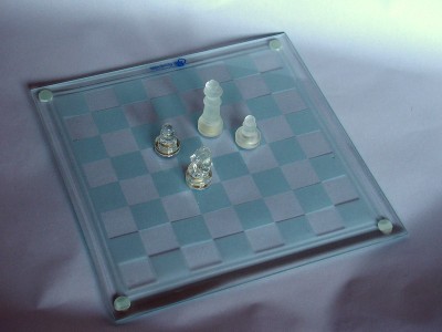 Daruju skleněné šachy