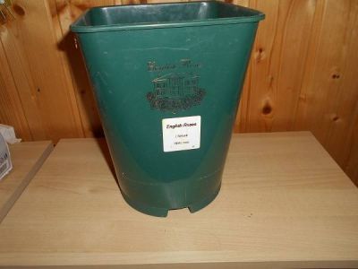 Plastový zelený květináč