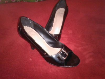 Lakované lodičky Baťa 