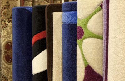 Hledáme hodné lidi co darují gauč,koberec či lino.Děkuji