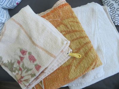 4 zašlé ručníky
