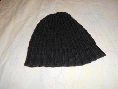 Černá čepice dětská