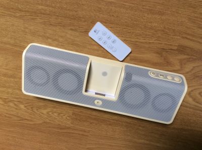 Dokovací stanici LG pro iPhone 4/4s