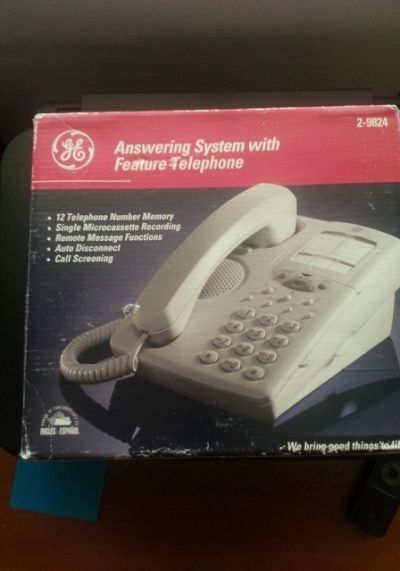 Telefon se záznamníkem