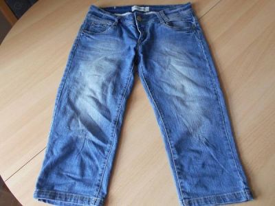 Tříčtvrteční džínové kalhoty