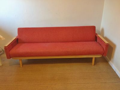 Rozkládací pohovka