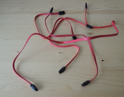 4x počítačový kabel SATA