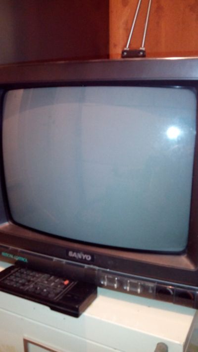 TV Sanyo 40cm
